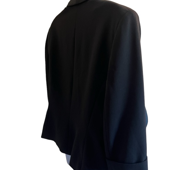 Jones Studio Separates Black Lined Jacket, Shld Pads, Open Front Lapel, Size 12. - Picture 6 of 11
